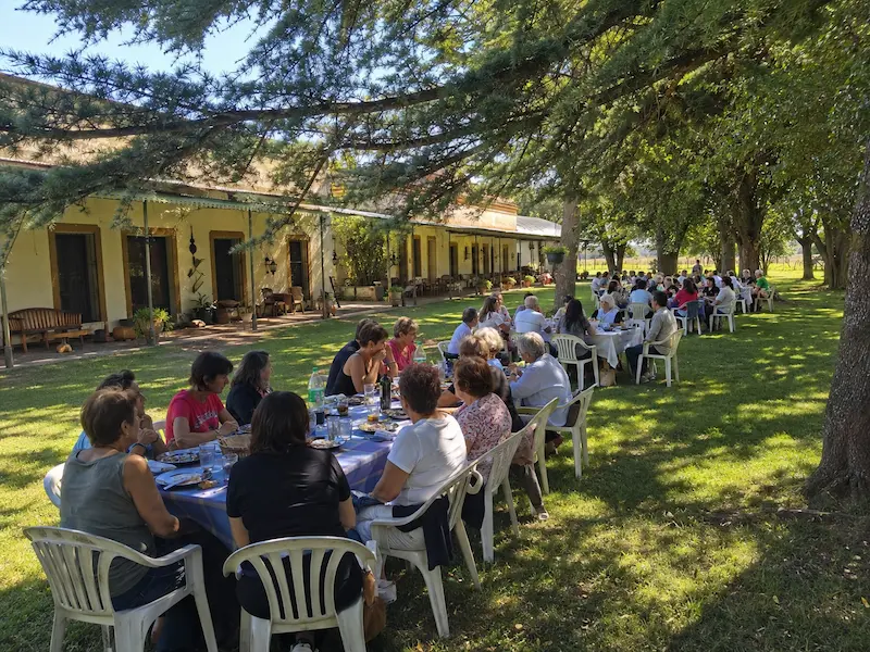Almuerzo campestre para grupos en El Carmen de Rojas
